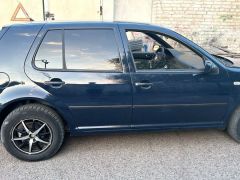 Photo of the vehicle Volkswagen Golf