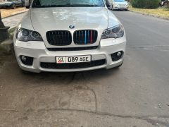 Photo of the vehicle BMW X5