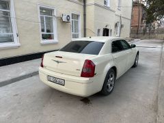 Photo of the vehicle Chrysler 300C