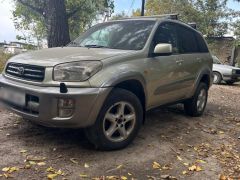 Сүрөт унаа Toyota RAV4