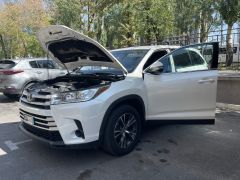 Сүрөт унаа Toyota Highlander