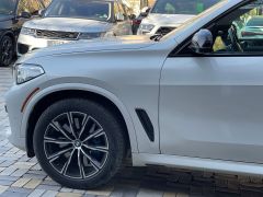 Photo of the vehicle BMW X5