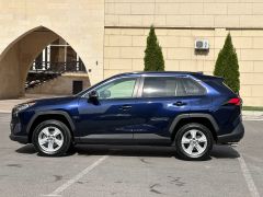 Сүрөт унаа Toyota RAV4