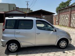 Сүрөт унаа Toyota Yaris Verso