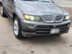 Photo of the vehicle BMW X5