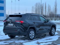 Photo of the vehicle Toyota RAV4