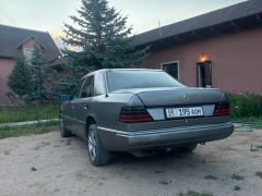 Фото авто Mercedes-Benz W124