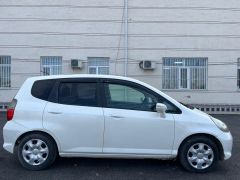 Photo of the vehicle Honda Fit