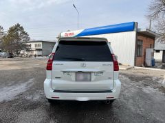 Photo of the vehicle Lexus GX