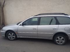 Сүрөт унаа Toyota Avensis