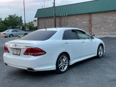 Фото авто Toyota Crown