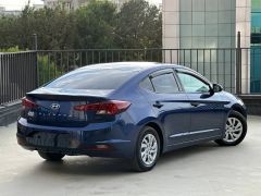 Сүрөт унаа Hyundai Elantra