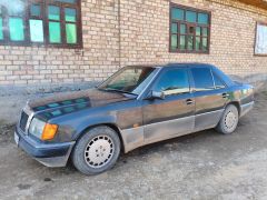 Photo of the vehicle Mercedes-Benz W124