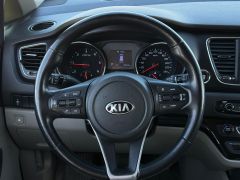 Photo of the vehicle Kia Carnival