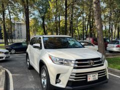 Фото авто Toyota Highlander