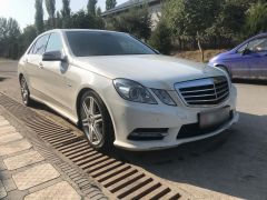 Сүрөт унаа Mercedes-Benz E-Класс