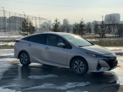 Фото авто Toyota Prius