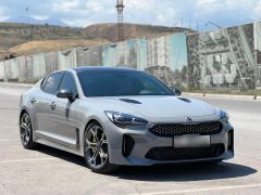 Photo of the vehicle Kia Stinger