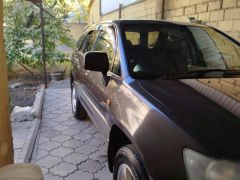 Сүрөт унаа Toyota Harrier