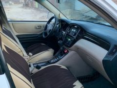 Photo of the vehicle Toyota Highlander