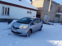 Фото авто Honda Fit