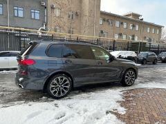 Сүрөт унаа BMW X7