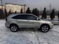 Сүрөт унаа Toyota Harrier