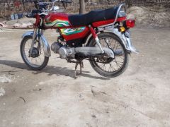 Фото авто Honda GL 700