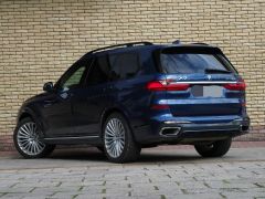 Photo of the vehicle BMW X7