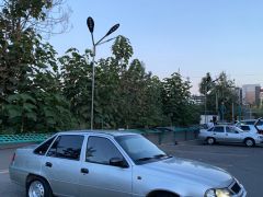 Сүрөт унаа Daewoo Nexia