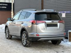 Сүрөт унаа Toyota RAV4