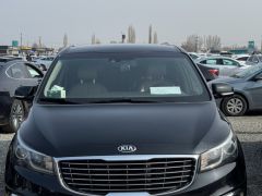 Photo of the vehicle Kia Carnival