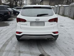 Photo of the vehicle Hyundai Santa Fe