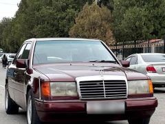 Сүрөт унаа Mercedes-Benz W124