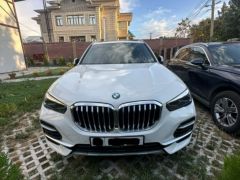 Photo of the vehicle BMW X5