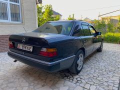 Фото авто Mercedes-Benz W124