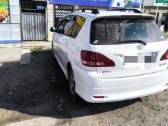 Photo of the vehicle Toyota Ipsum