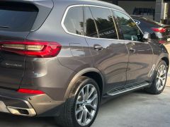 Photo of the vehicle BMW X5