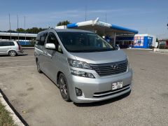 Сүрөт унаа Toyota Alphard