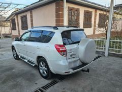 Сүрөт унаа Toyota RAV4