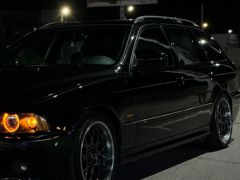 Photo of the vehicle BMW 5 Series