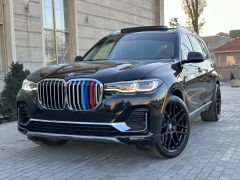 Photo of the vehicle BMW X7