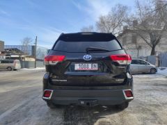 Сүрөт унаа Toyota Highlander