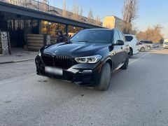 Photo of the vehicle BMW X5