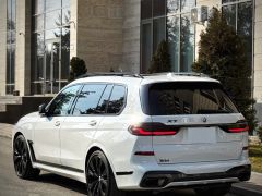 Фото авто BMW X7