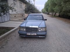 Сүрөт унаа Mercedes-Benz W124