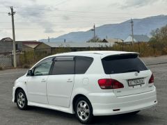 Photo of the vehicle Toyota Ipsum