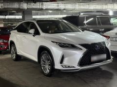 Photo of the vehicle Lexus RX