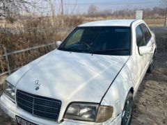 Сүрөт унаа Mercedes-Benz C-Класс