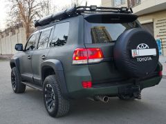 Фото авто Toyota Land Cruiser